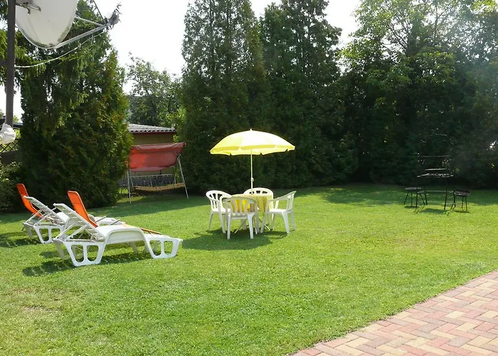 בית נופש Familia Nyaralo 3 Balatonmáriafürdő