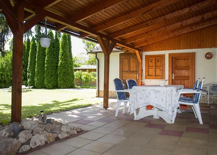 Familia Nyaralo 3 בית נופש